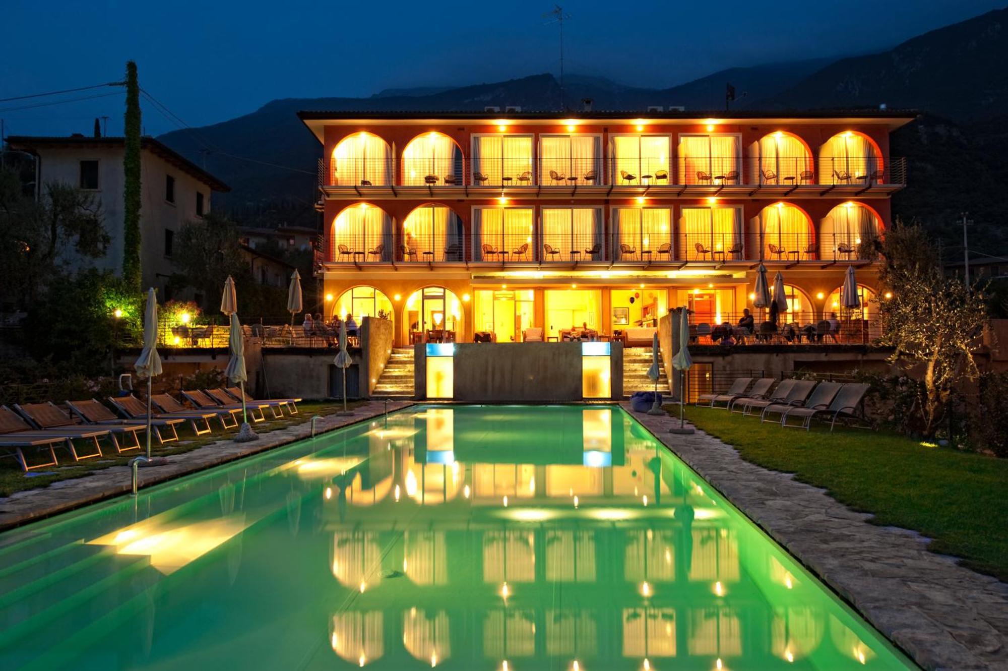 Hotel Internazionale Malcesine Exterior photo